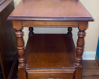 Tell City Wood End Table