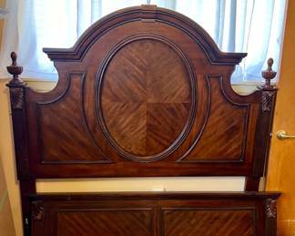 Queen Headboard Footboard w/ frame