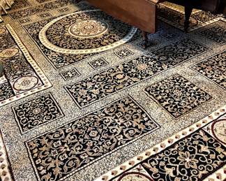 7'6" x 10'2" Area Rug