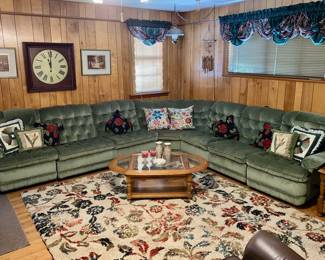 Benchcraft Green 'Velvety' Couch w/ Sofa Bed & Recliners on both ends