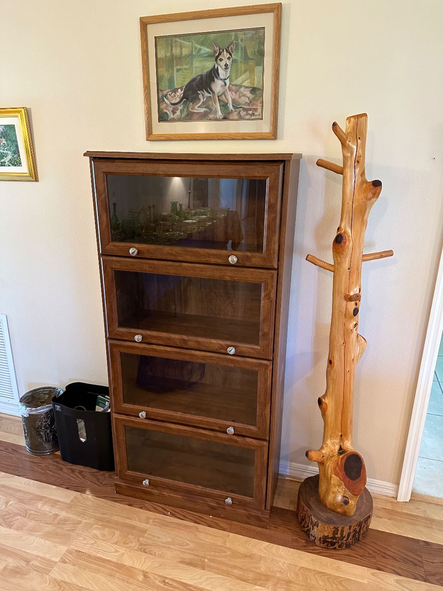 West Palm Neighborhood Estate Sale in Bradenton starts on 3/29/2024