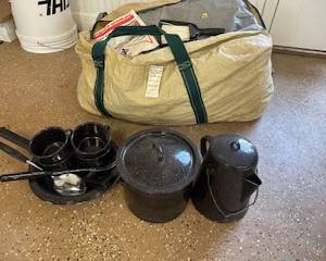 Camping pots & pans 