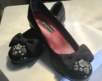 Brighton women's black shoes with bow and beaded design