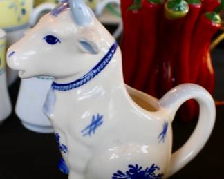 Blue cow creamer spout 