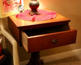 Wood side table with drawer