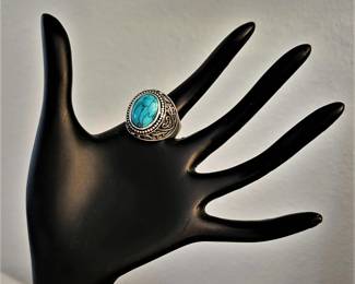 We have lots of jewelry not shown in the photos. Silver necklaces and bracelets, earrings, rings, etc...