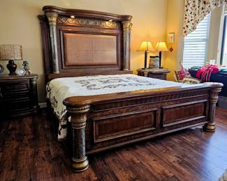 King bed with marbled columns and beautiful king mattress set