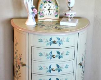 Jewelry night stand case with decorative lamp 