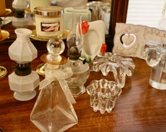 Glass decor pieces 