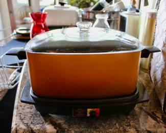 Slow cooker appliance 