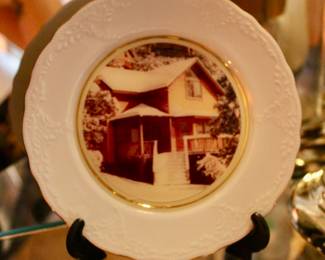 Vintage decorative plate 