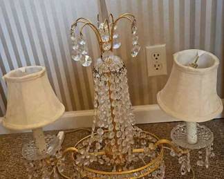 Vintage Lamp With Crystals