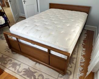 Vintage Mid-Century Modern Queen Size Bed Frame 