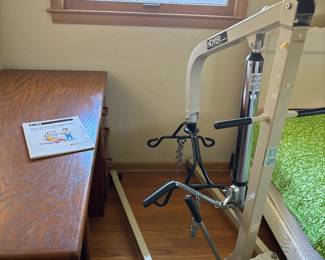 Guardian  a Division of Su rise Medical
Hoyer Lift