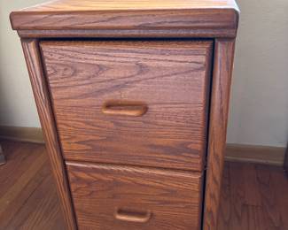 Vintage Oak 2 Drawer File Cabinet
18 x 24 x 30