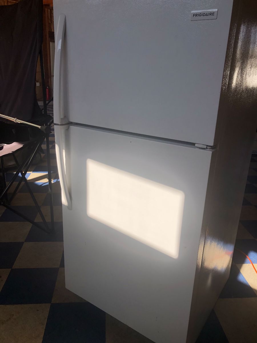 Frigidaire Fridge 
