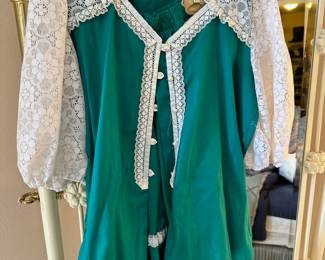 1970's Jeri Bee Teal & White Lace Blouse 
