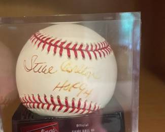 Signed baseball by Steve Carlton HOF '94.