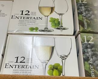 Entertain set of 12 white wine glasses.