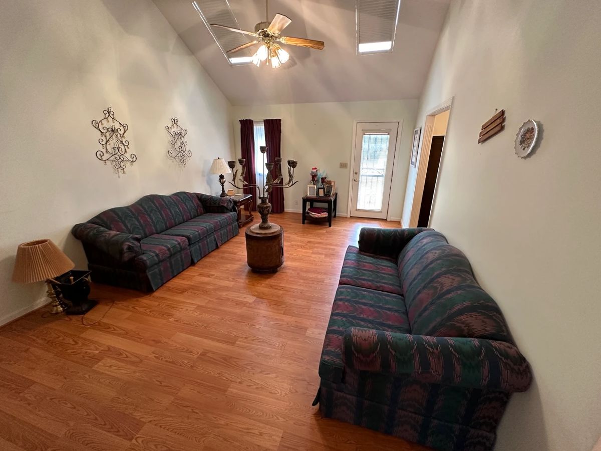 March Deals in SingleDay Sale in Louisville starts on 3/29/2024