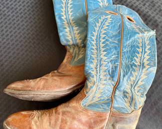 vintage boots HALF PRICE!