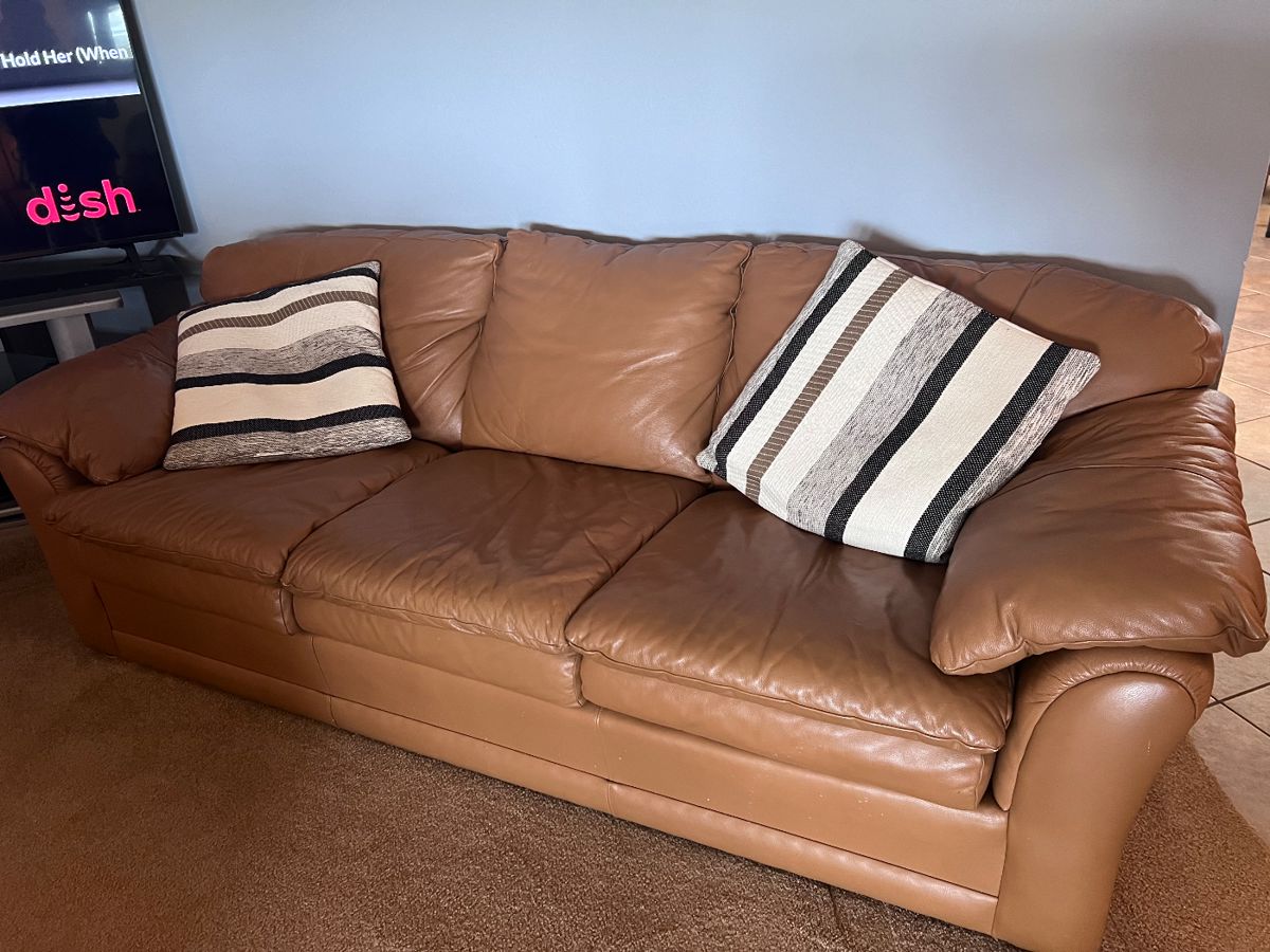 Ramona Estate Sale Victoria Townsend starts on 3/28/2024