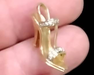 14K Gold High heel shoe pendant. With chip diamonds