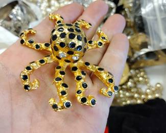 Costume octopus brooch