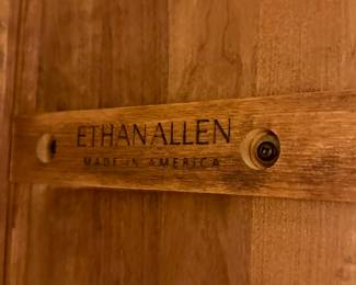 $165.00 - Ethan Allen End Table - 27”x19”x23”