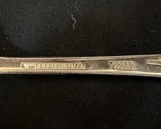 $175.00 - Wm Rogers Flatware “Stratford” 105 pc set