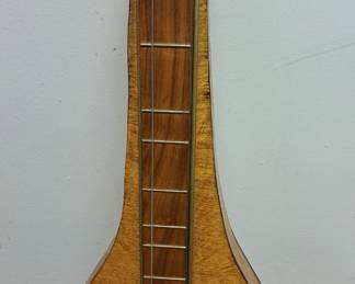 Vintage dulcimer