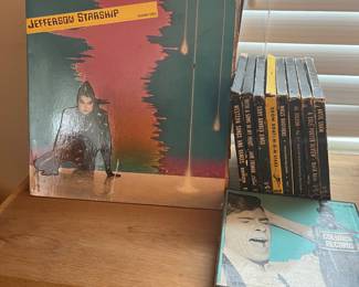 Large selection of 78’s and 45 records including Jefferson Starship, Jeff Beck, the Beatles, Steely Dan, Joe Walsh, Gregg Allman, Allman Brothers band, Led Zeppelin as well as original boxed 45s.