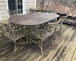 Patio Set, 6 Chairs & umbrella