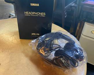 Vintage, YAMAHA HPE-170 Headphones in Orig Box, Never Used, 