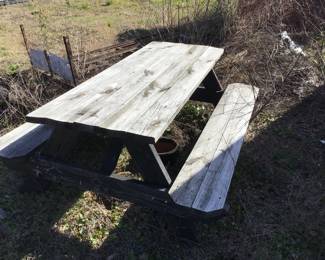 6’ picnic table 