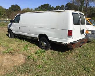 Ford 2002 van. Have the title. 