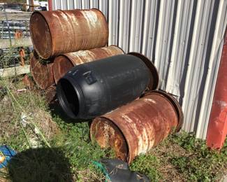 Empty barrels 