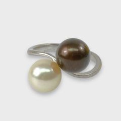Fine Beautiful 14K White Gold Black & White 8mm Pearl Ladies Ring Size 6
