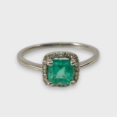 Fine Lovely 14K White Gold Princess Cut Emerald & Diamond Ladies Ring Size 7
