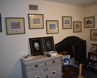 Begin MIDDLE BEDROOM Close Up Photos