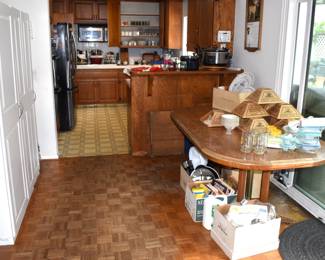 Dining/Electronics Room Overview (Access to backyard)