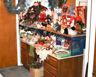 Primary Bedroom Holiday Room Overview