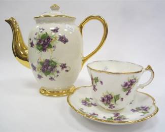 KINGSWOOD CHINA TEAPOT AND SALISBURY ENGLISH TEACUP