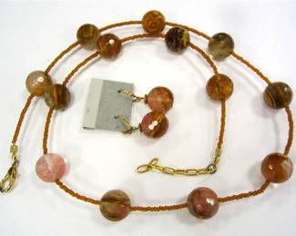 FACETED GLASS NECKLACE