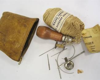 ANTIQUE SPEEDY STITCHER  MENDING DEVICE WITH DIRECTION