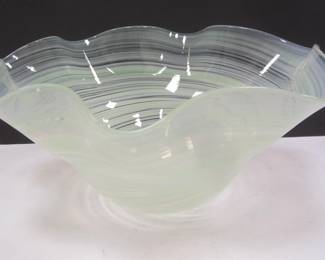FREE FORM GREEN ART GLASS BOWL