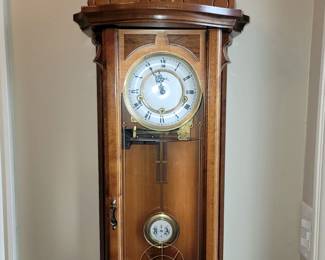 Vintage German Jauch wall clock. Works beautifully! Excellent condition. 