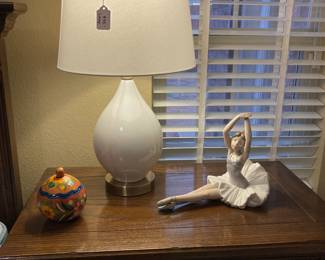 Lladro ballerina, table lamp, etc.