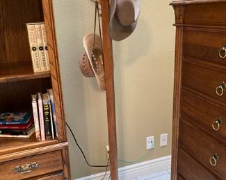 hat stand