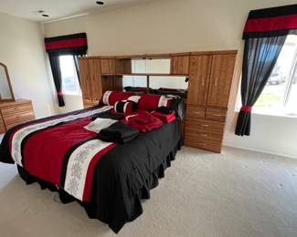 Large oak cedar lined bed/dresser unit